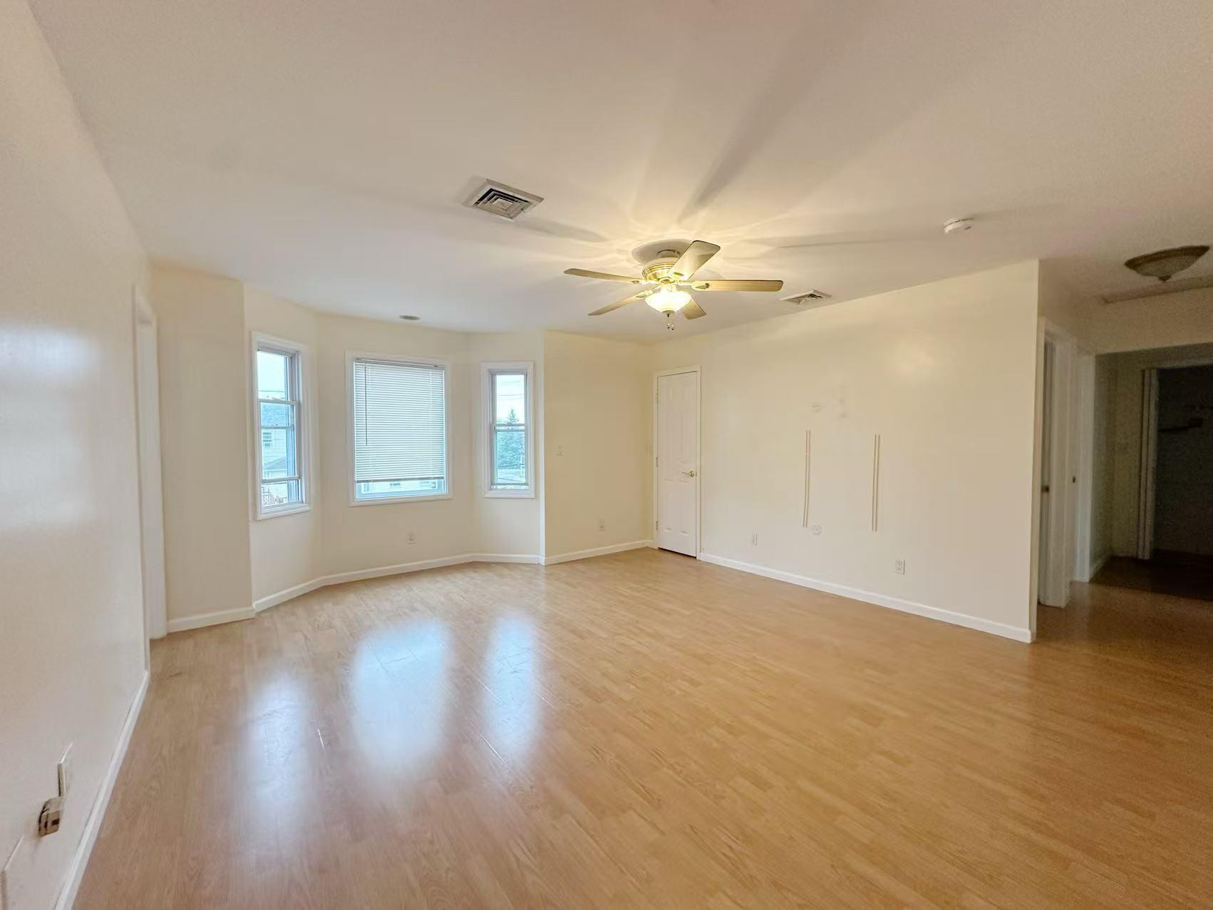 #3 photo, 203 29th Street, Lindenhurst , NY 11757