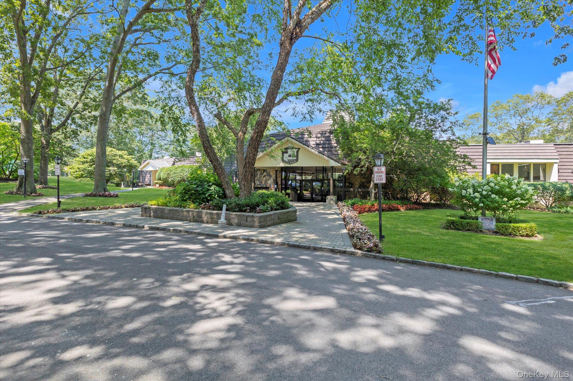 #12 photo, 881 Skyline Drive, Coram , NY 11727