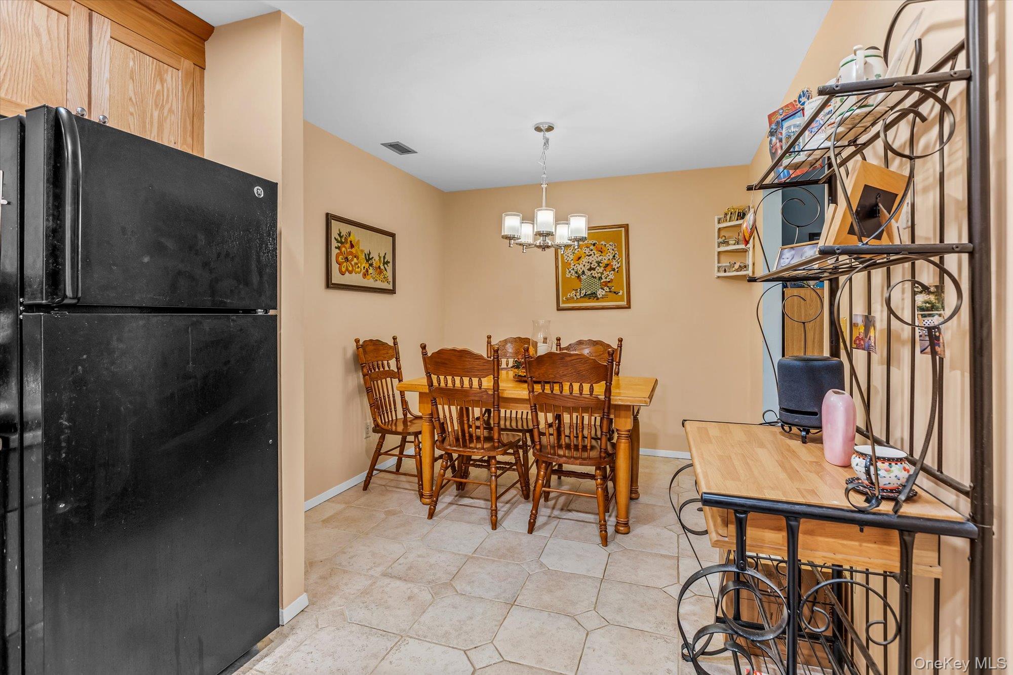 #6 photo, 881 Skyline Drive, Coram , NY 11727