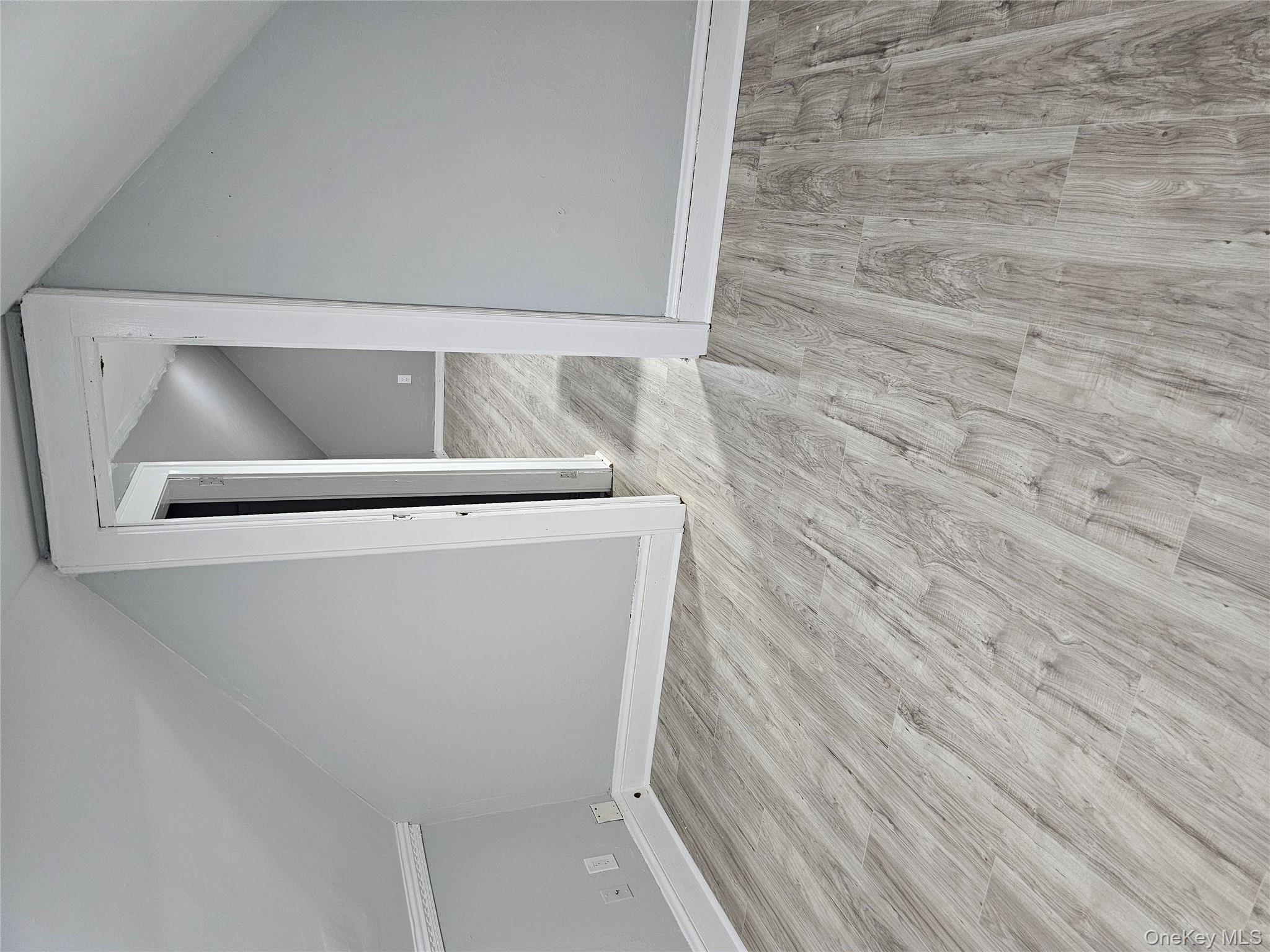 #10 photo, 28 Cornwall Lane, Hempstead , NY 11550