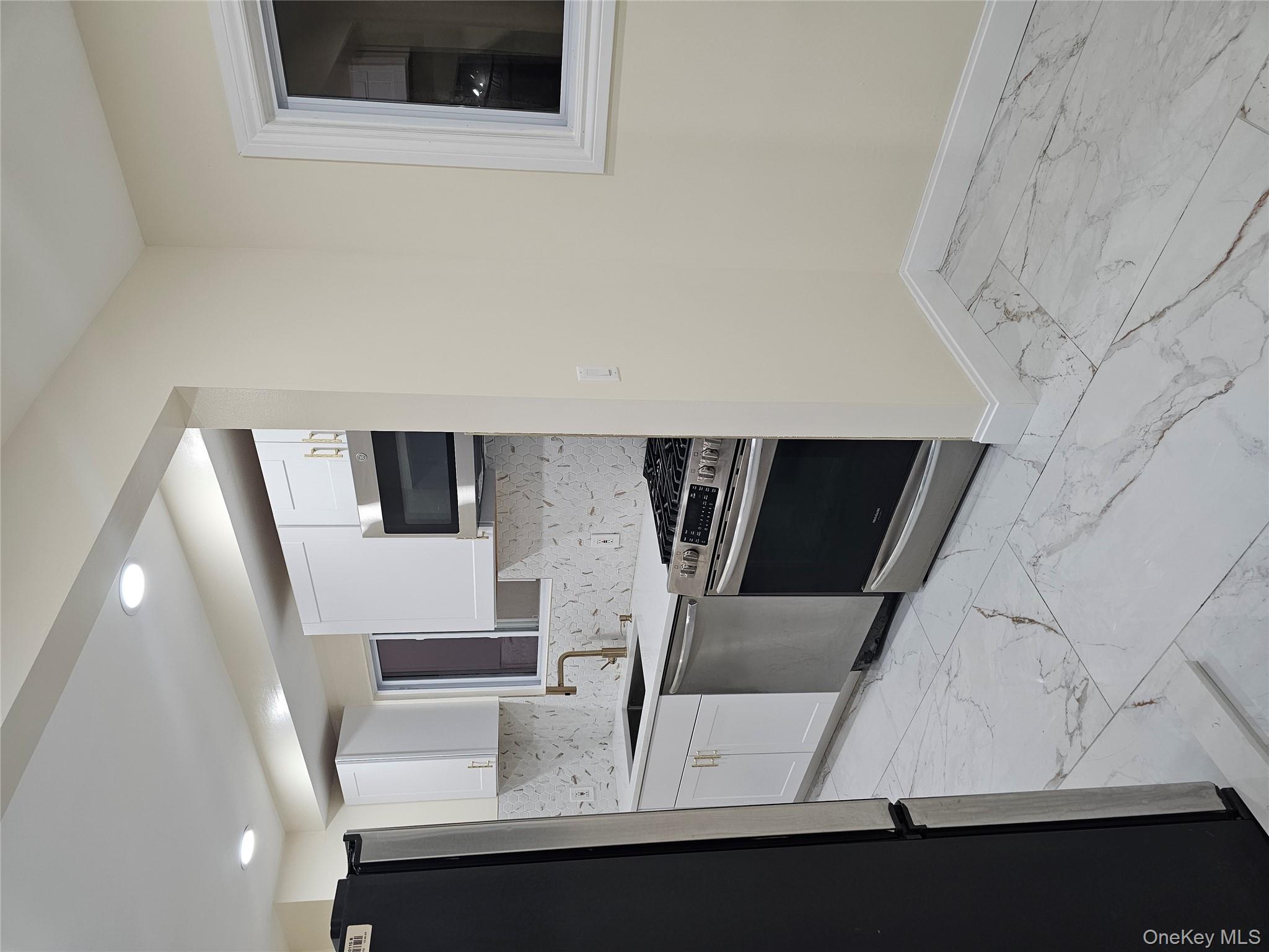 #11 photo, 28 Cornwall Lane, Hempstead , NY 11550