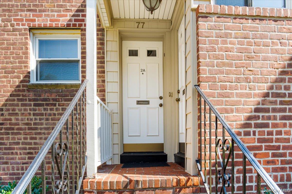 #3 photo, 77 Edwards Street, ナッソー郡 Roslyn Heights , NY 11577