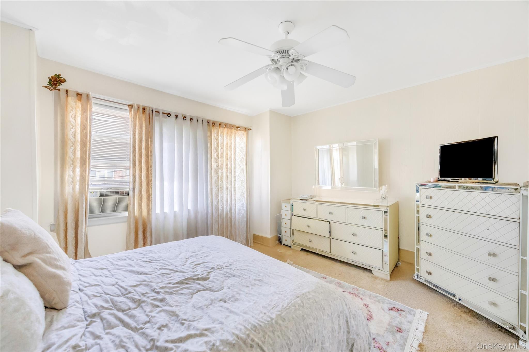 #17 photo, 9407 Pitkin Avenue, Ozone Park , NY 11417