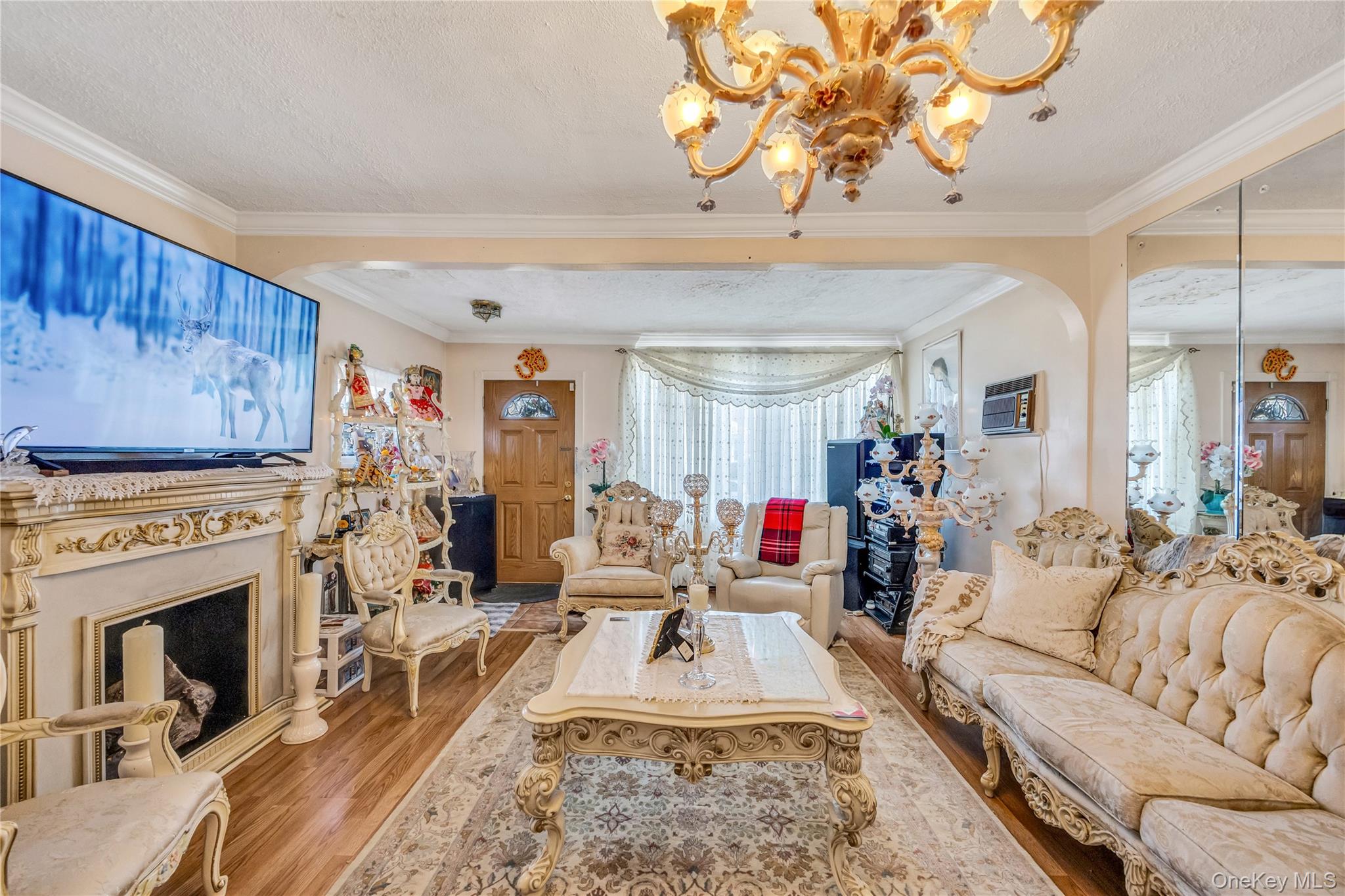 #5 photo, 9407 Pitkin Avenue, Ozone Park , NY 11417