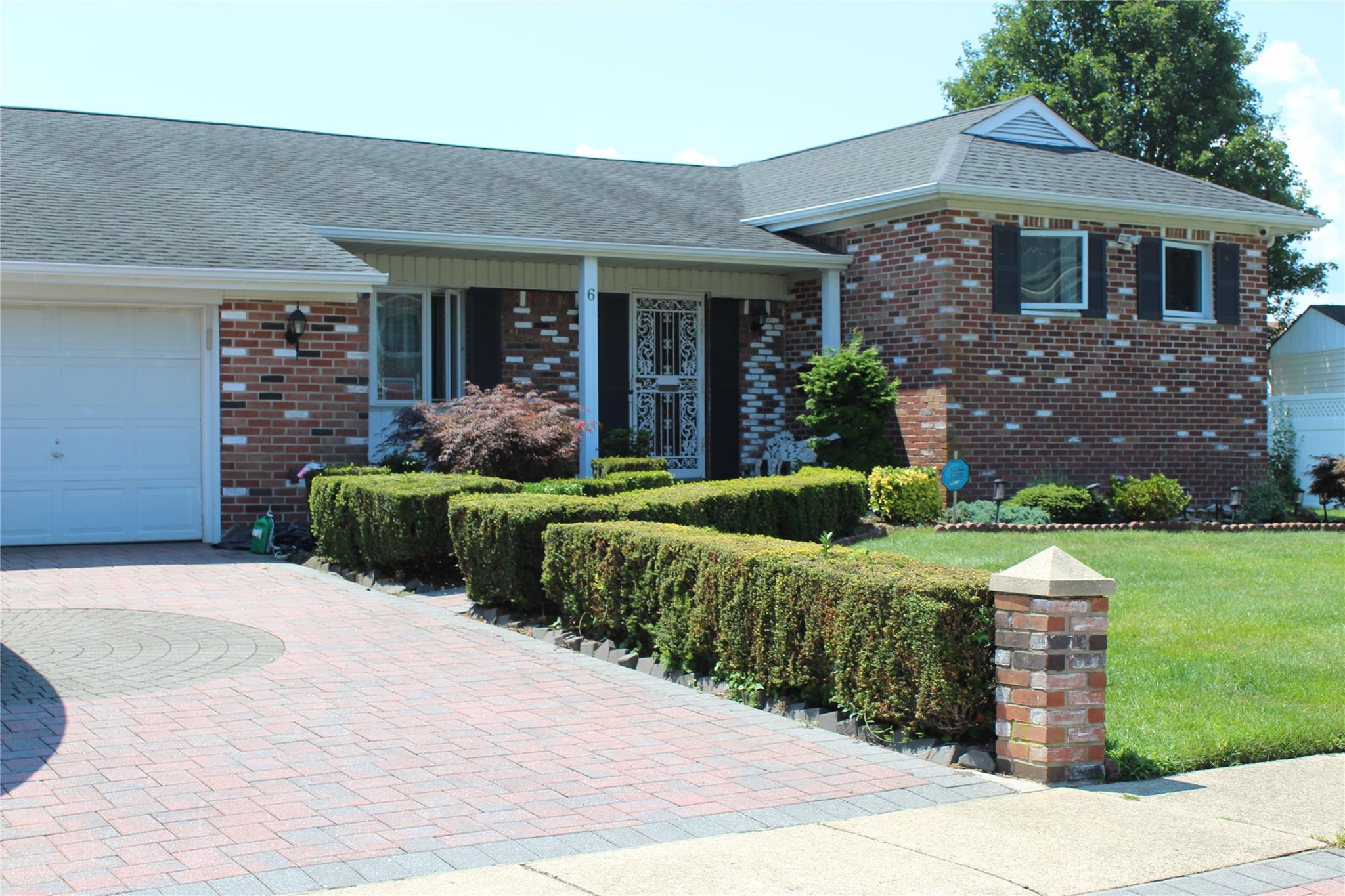 #1 photo, 6 Winter Lane, Amityville , NY 11701