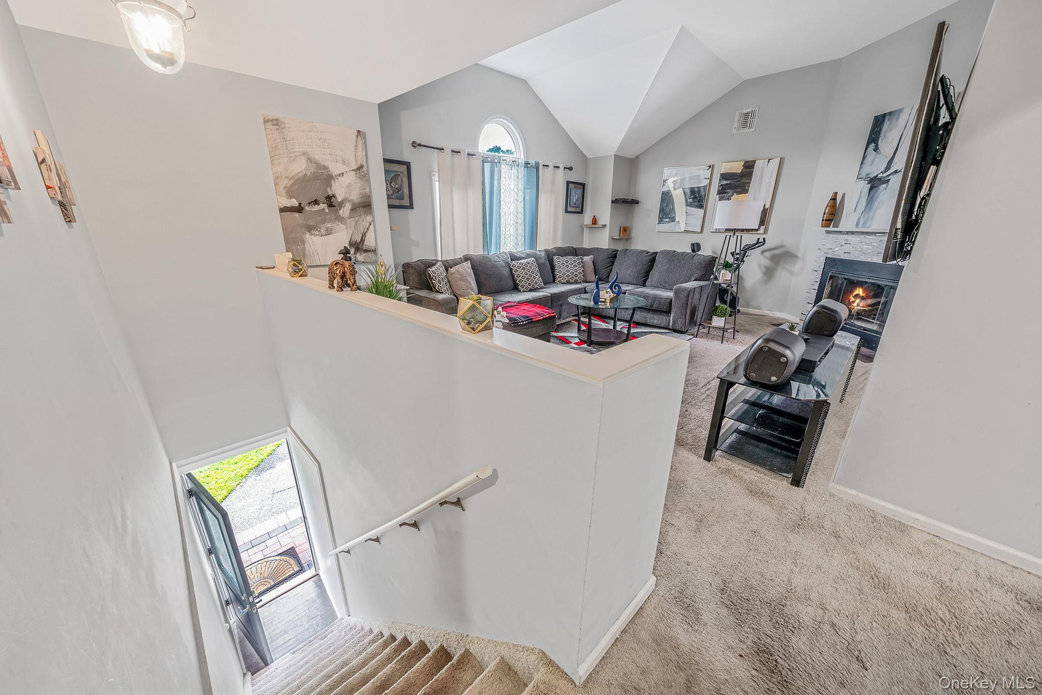 #12 photo, 39 Aron Drive, Bohemia , NY 11716