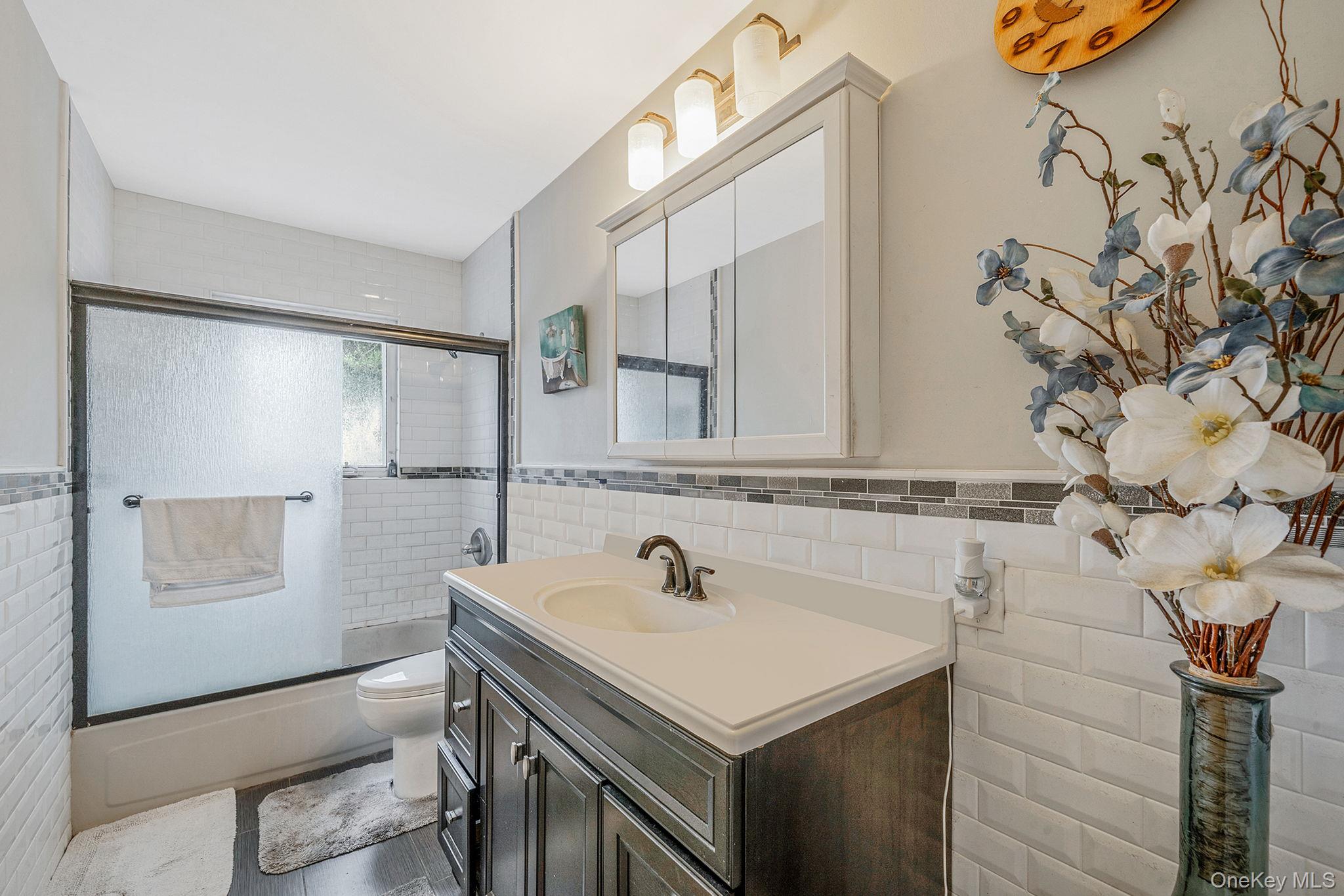 #8 photo, 39 Aron Drive, Bohemia , NY 11716