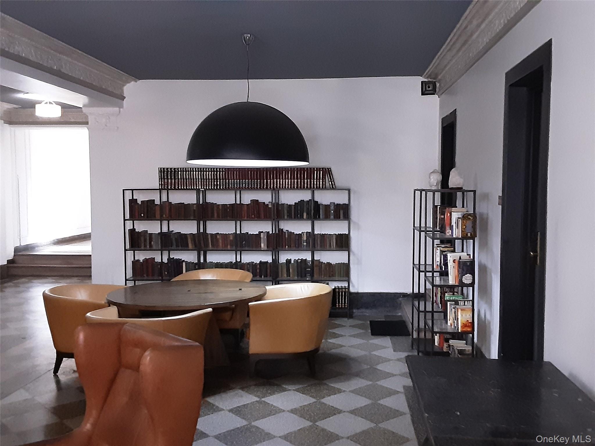 #12 photo, 4222 KETCHAM Street, クイーンズ区 Elmhurst , NY 11373