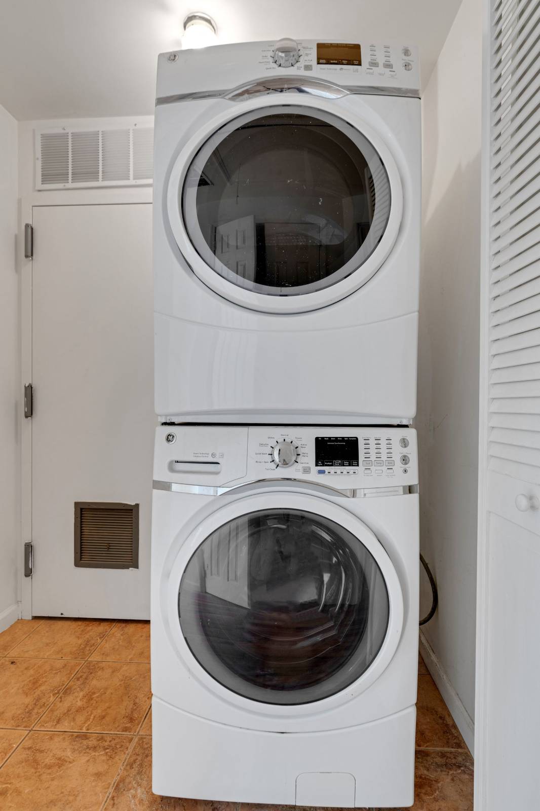 #7 photo, 3251 Riverdale Ave, ブロンクス区 Kingsbridge , NY 10463