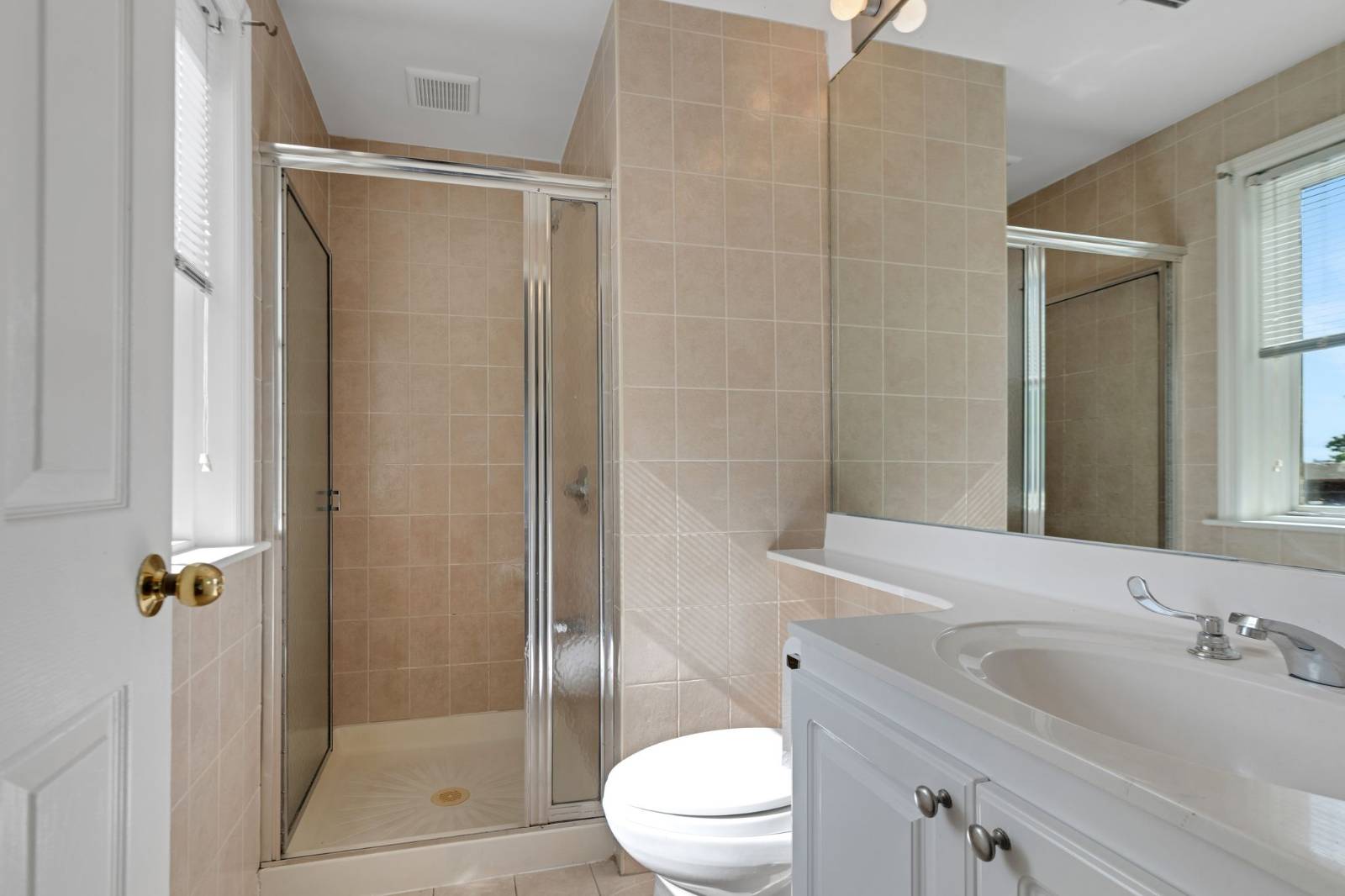 #8 photo, 3251 Riverdale Ave, ブロンクス区 Kingsbridge , NY 10463