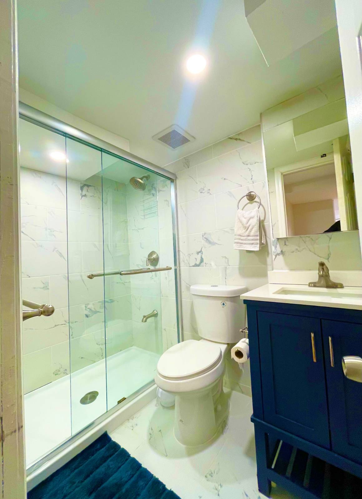 #24 photo, 278 Devonshire Dr, 롱 아일랜드 New Hyde Park , NY 11040