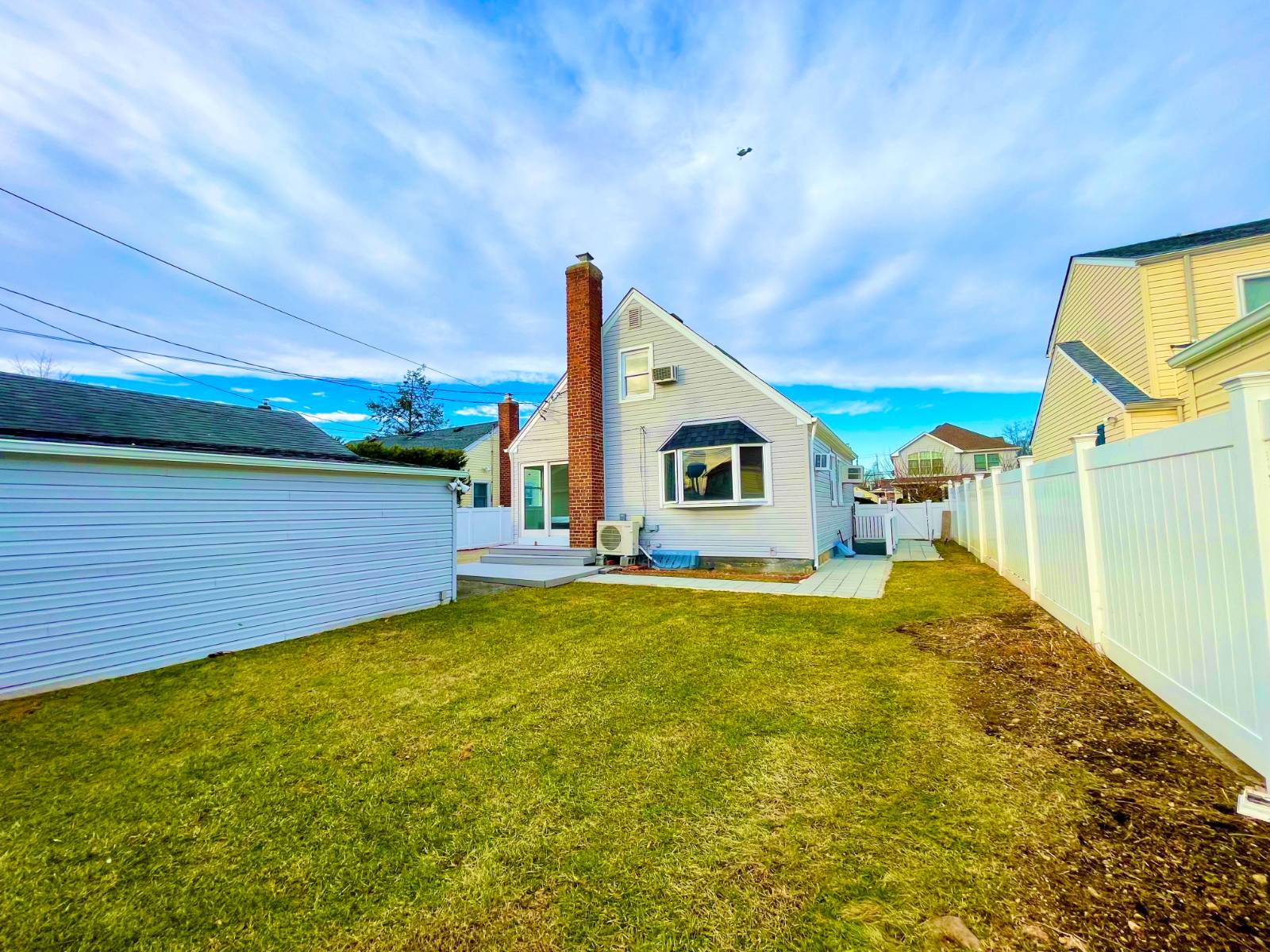 #27 photo, 278 Devonshire Dr, 롱 아일랜드 New Hyde Park , NY 11040