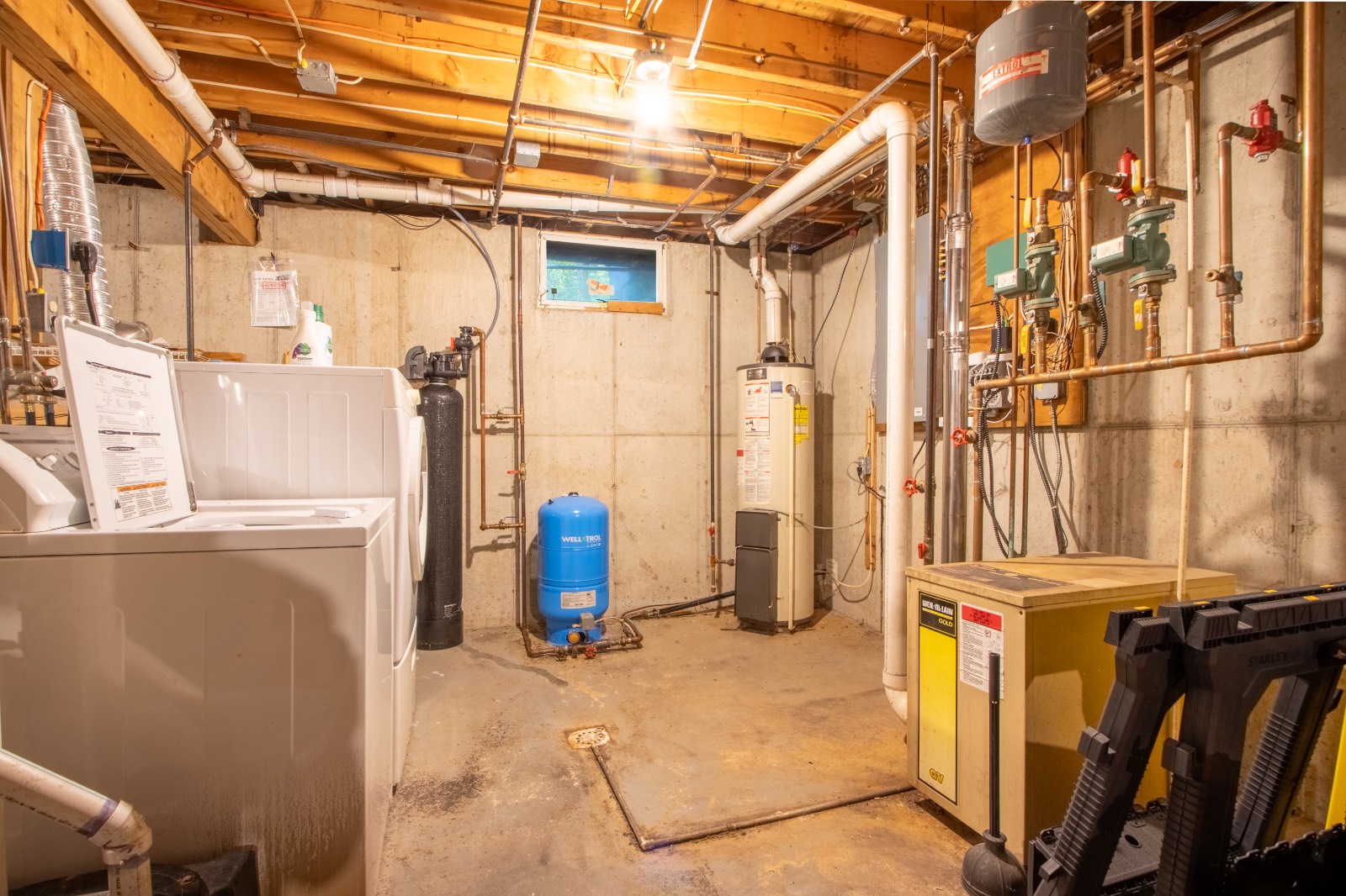 #33 photo, 129 Airport Rd, Deposit , NY 13754