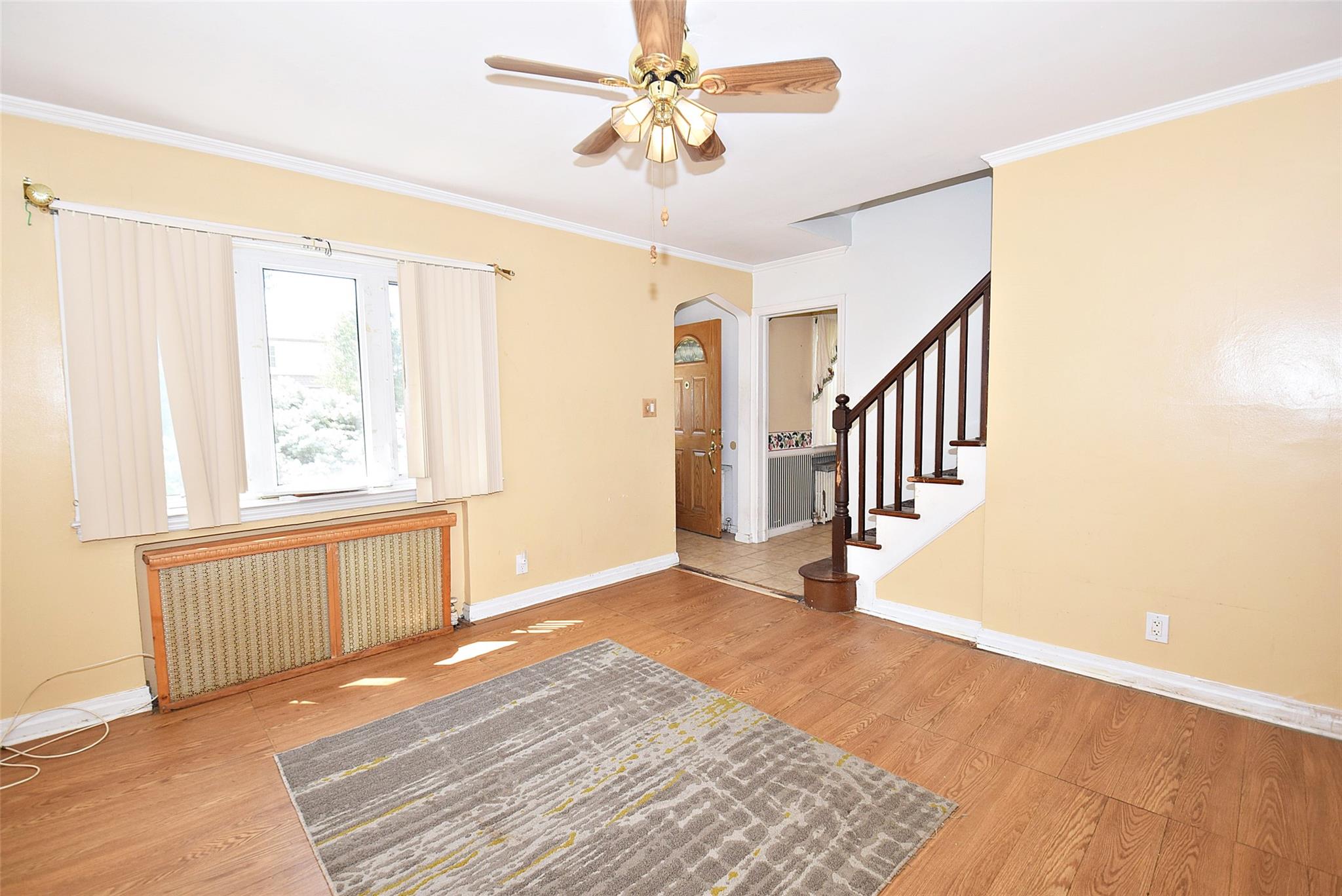 #2 photo, 644 7th Street, Garden City South , NY 11530