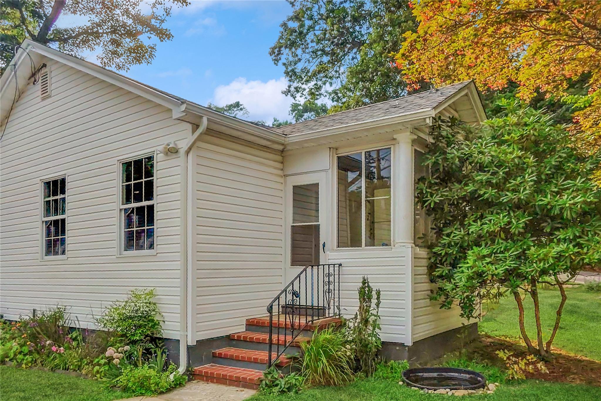 #1 photo, 243 Broadway, Rocky Point , NY 11778