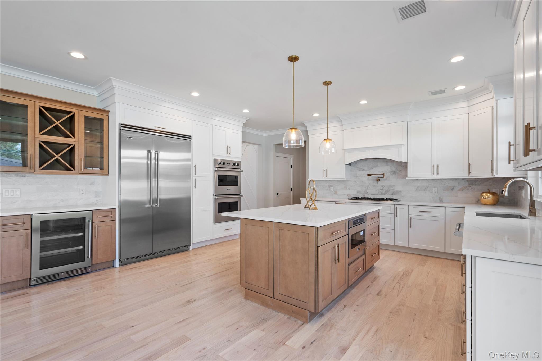 #18 photo, 25 Westchester Avenue, ナッソー郡 Jericho , NY 11753