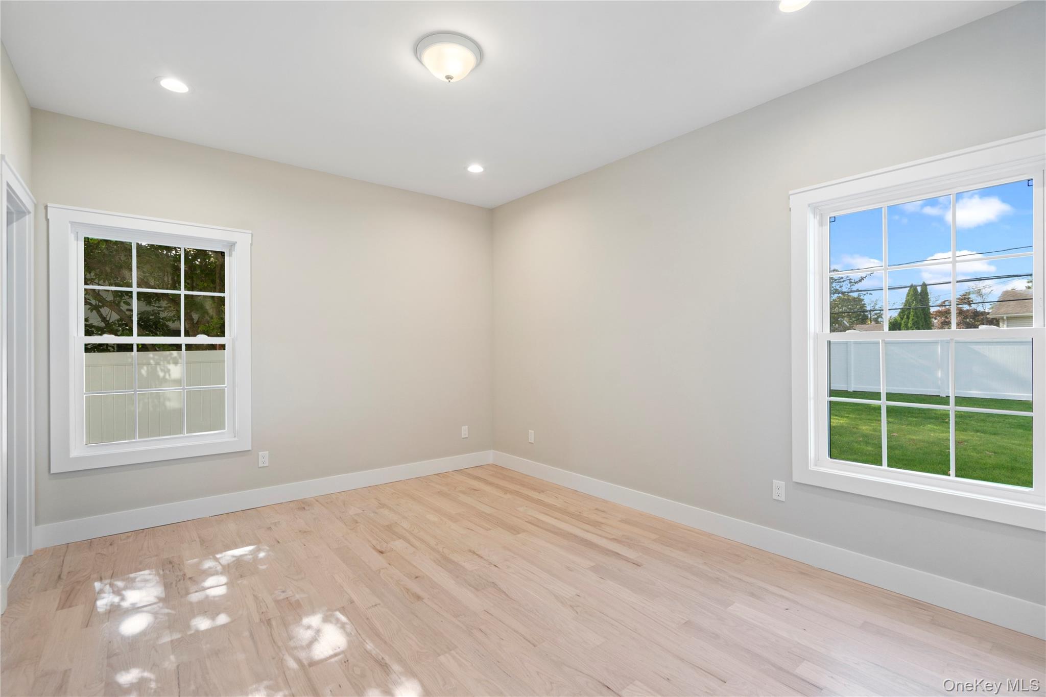 #20 photo, 25 Westchester Avenue, ナッソー郡 Jericho , NY 11753