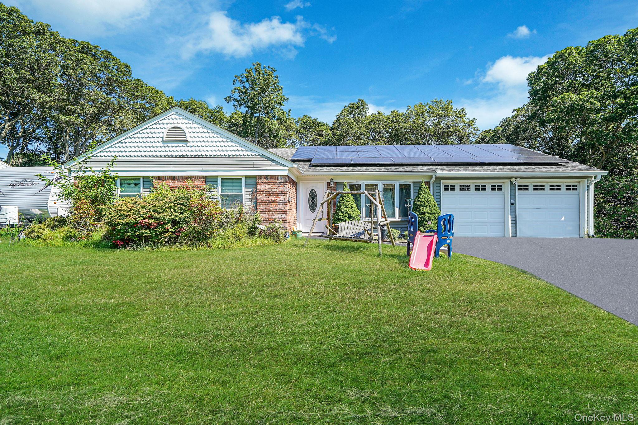 #1 photo, 32 Summercress Lane, サフォーク郡 Coram , NY 11727