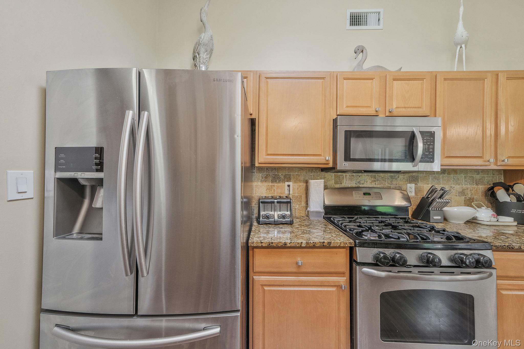 #11 photo, 32 Summercress Lane, サフォーク郡 Coram , NY 11727