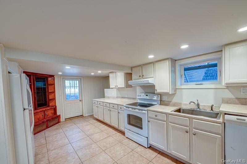 #16 photo, 11 Oceanside Drive, Sound Beach , NY 11789