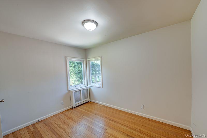 #8 photo, 11 Oceanside Drive, Sound Beach , NY 11789