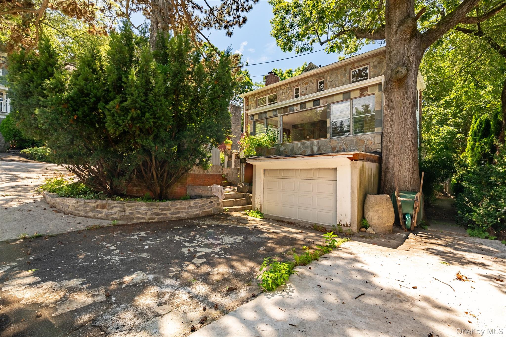 #3 photo, 6015 Independence Avenue, Bronx , NY 10471