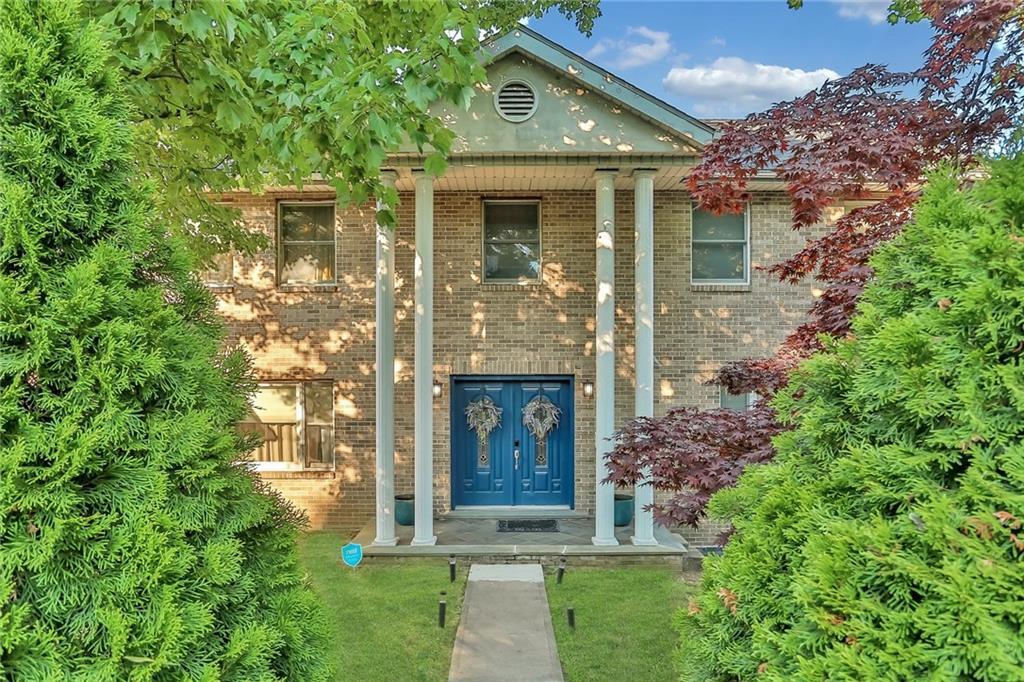 #1 photo, 433 New Rochelle Road, Bronxville , NY 10708