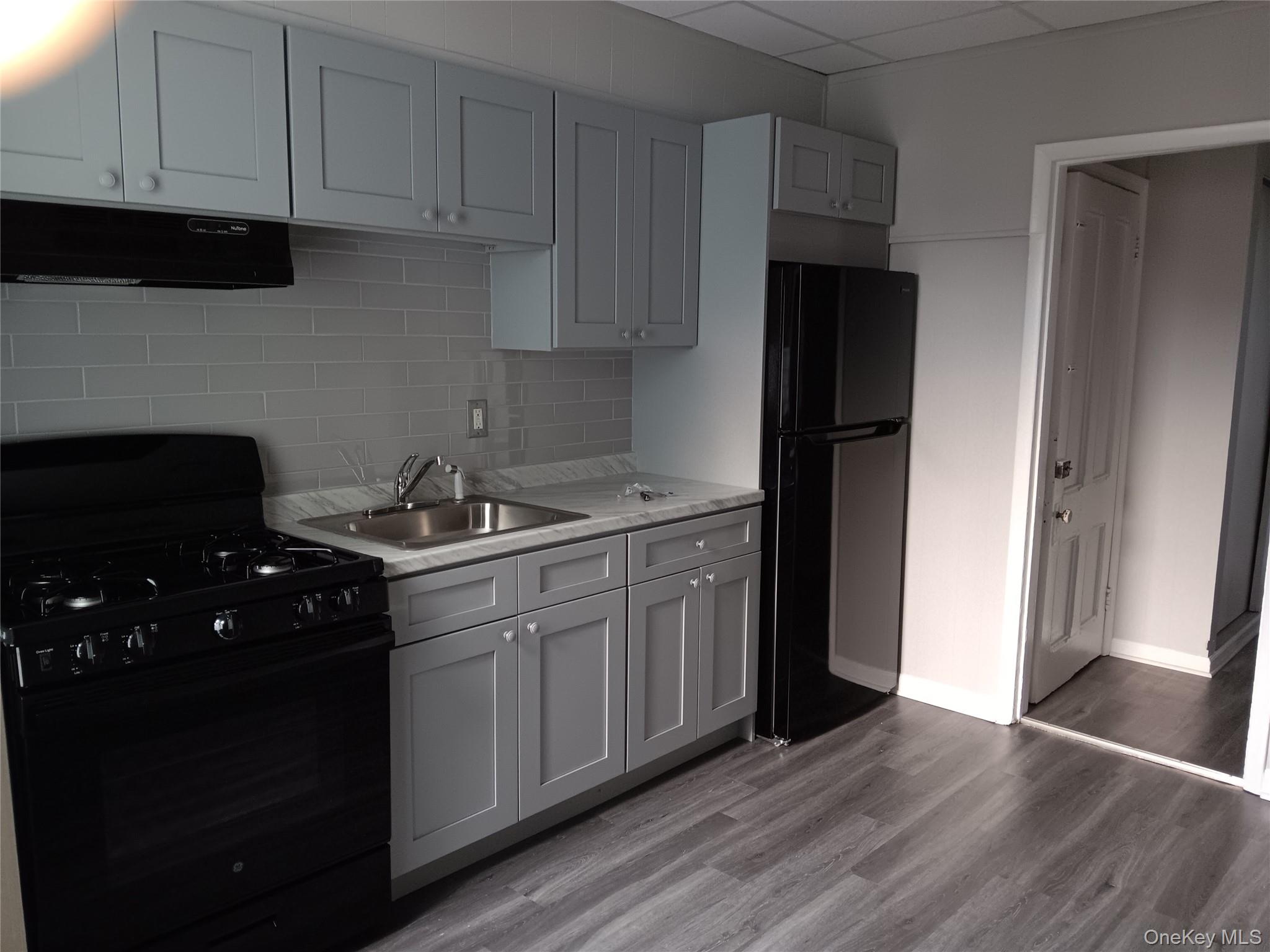 #1 photo, 142 Smith Street, Port Chester , NY 10573