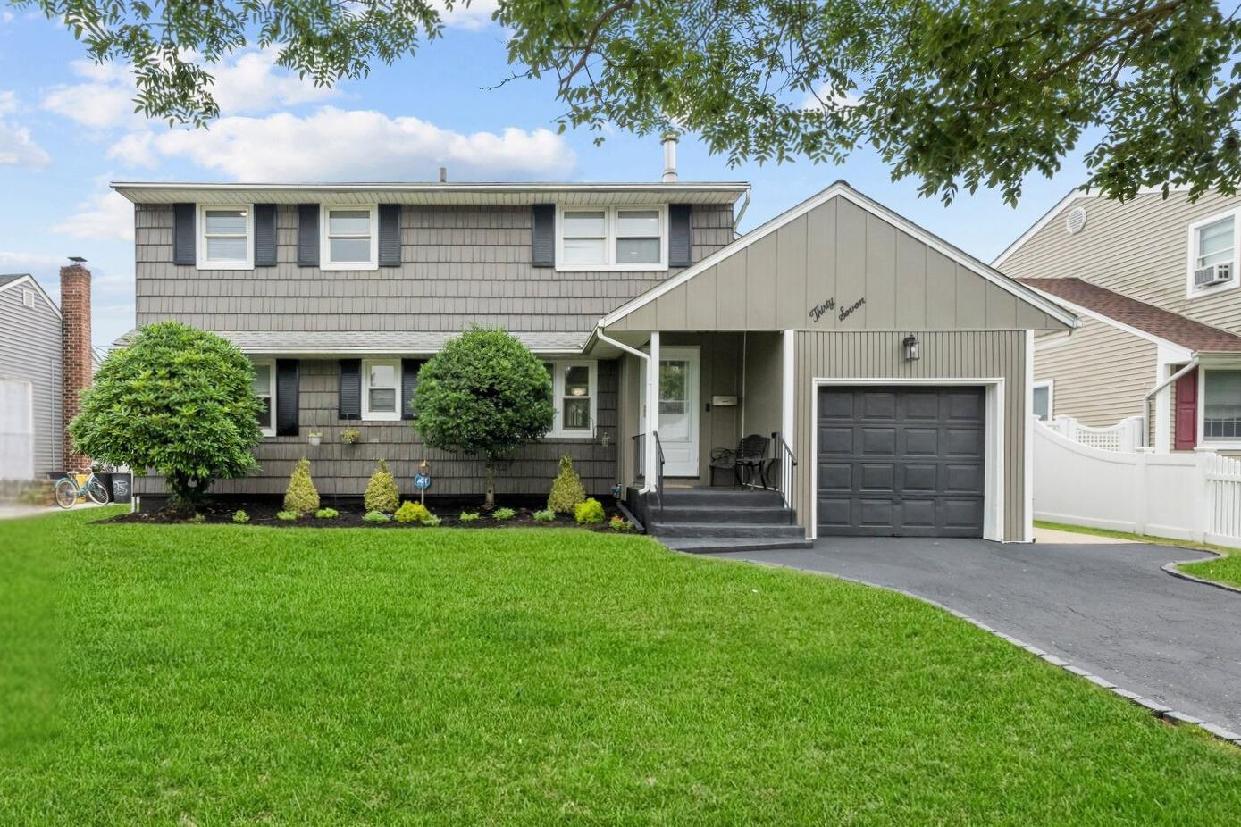 #1 photo, 37 Scholl Drive, Farmingdale , NY 11735