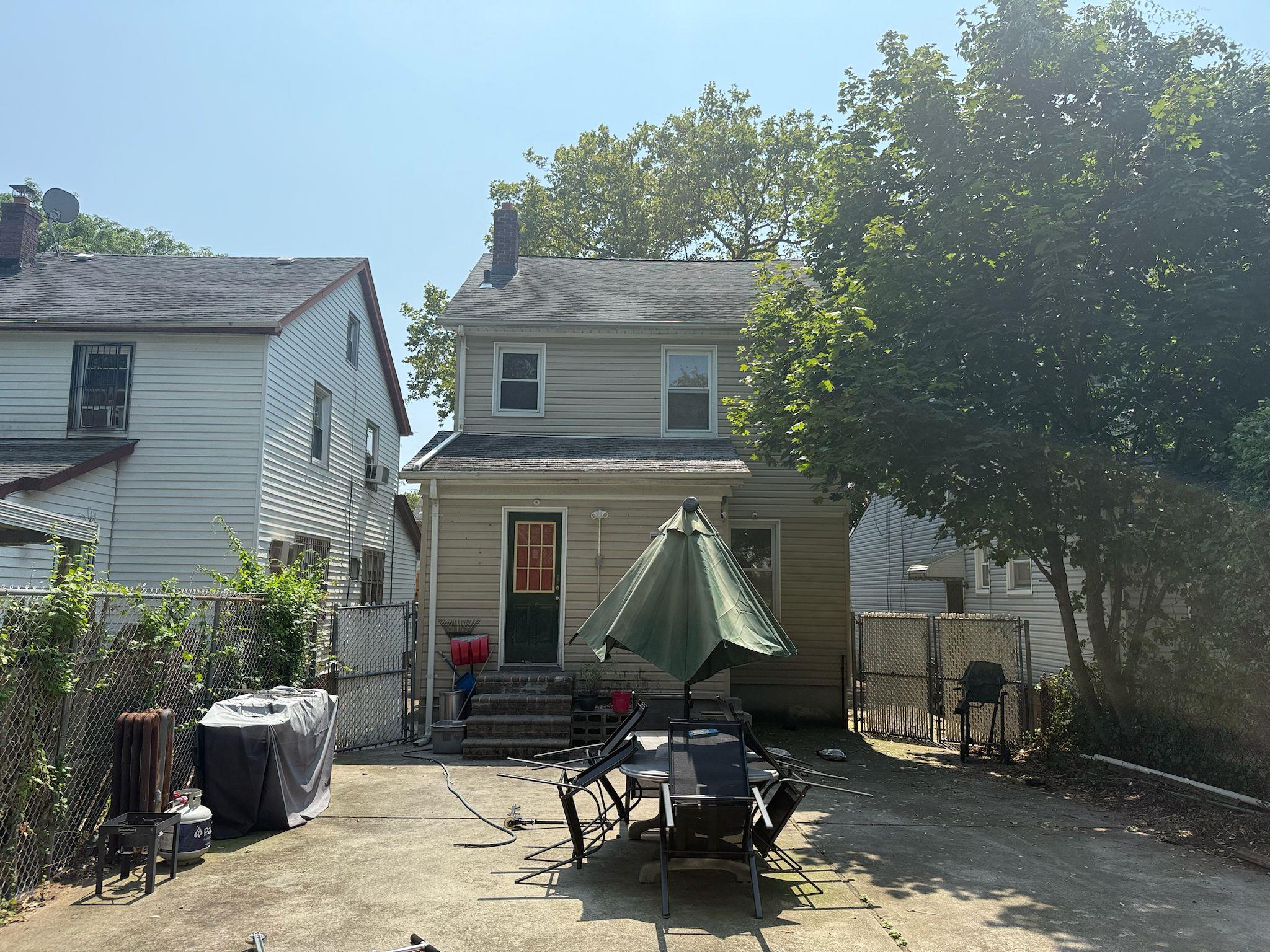 #2 photo, 24111 Newhall Avenue, クイーンズ区 Rosedale , NY 11422