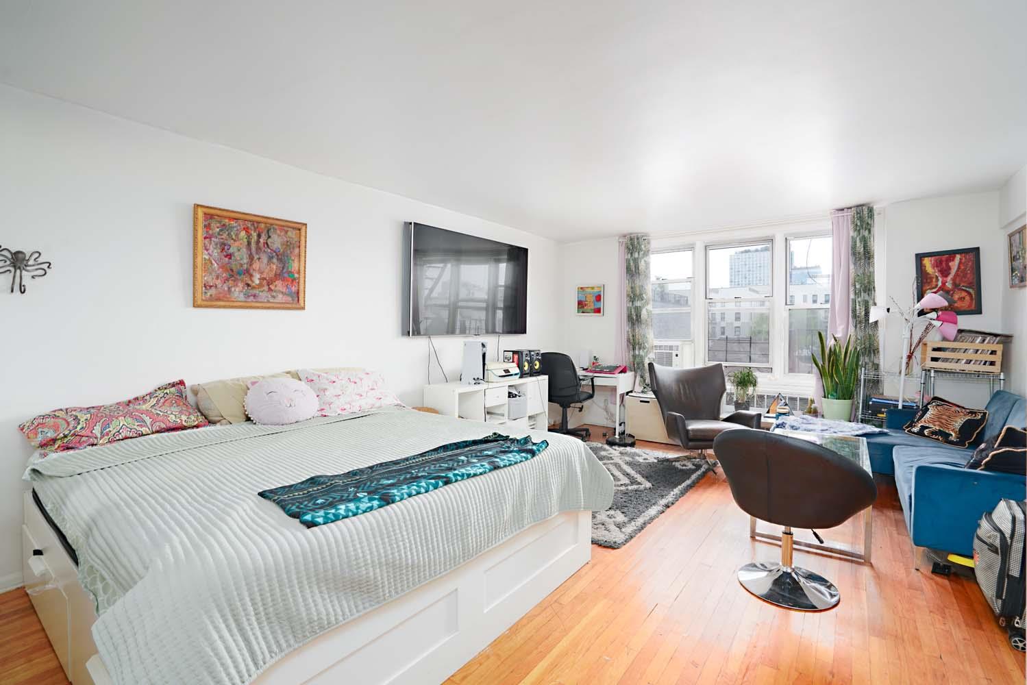 #1 photo, 150 Hawthorne Street, Brooklyn , NY 11225