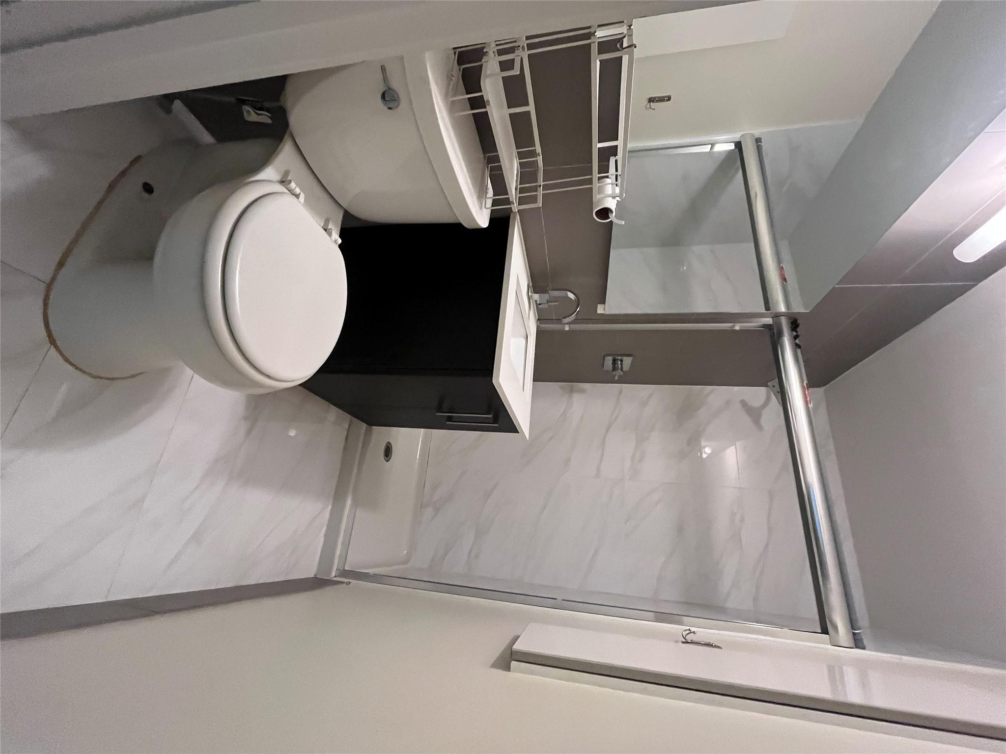 #1 photo, 4312 214th Place, קווינס Bayside , NY 11361