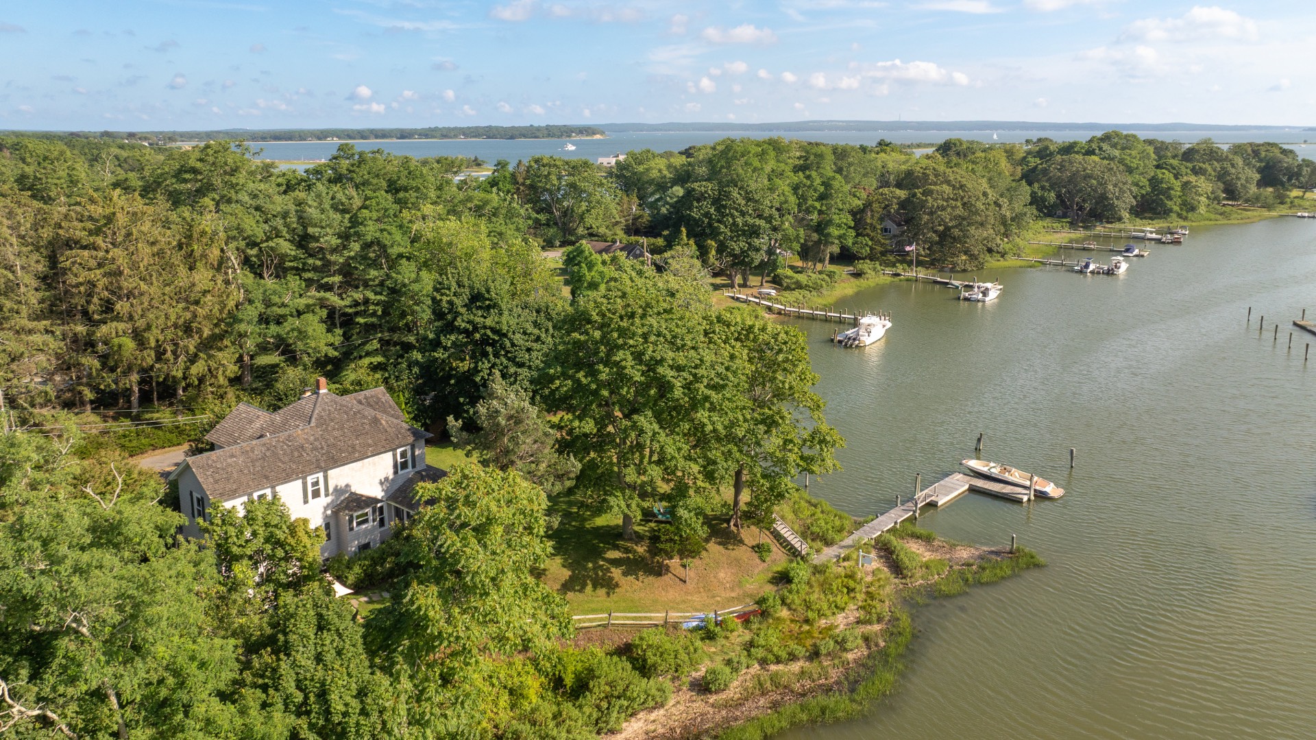 #10 photo, 52 S Midway Rd, サフォーク郡 Shelter Island , NY 11964