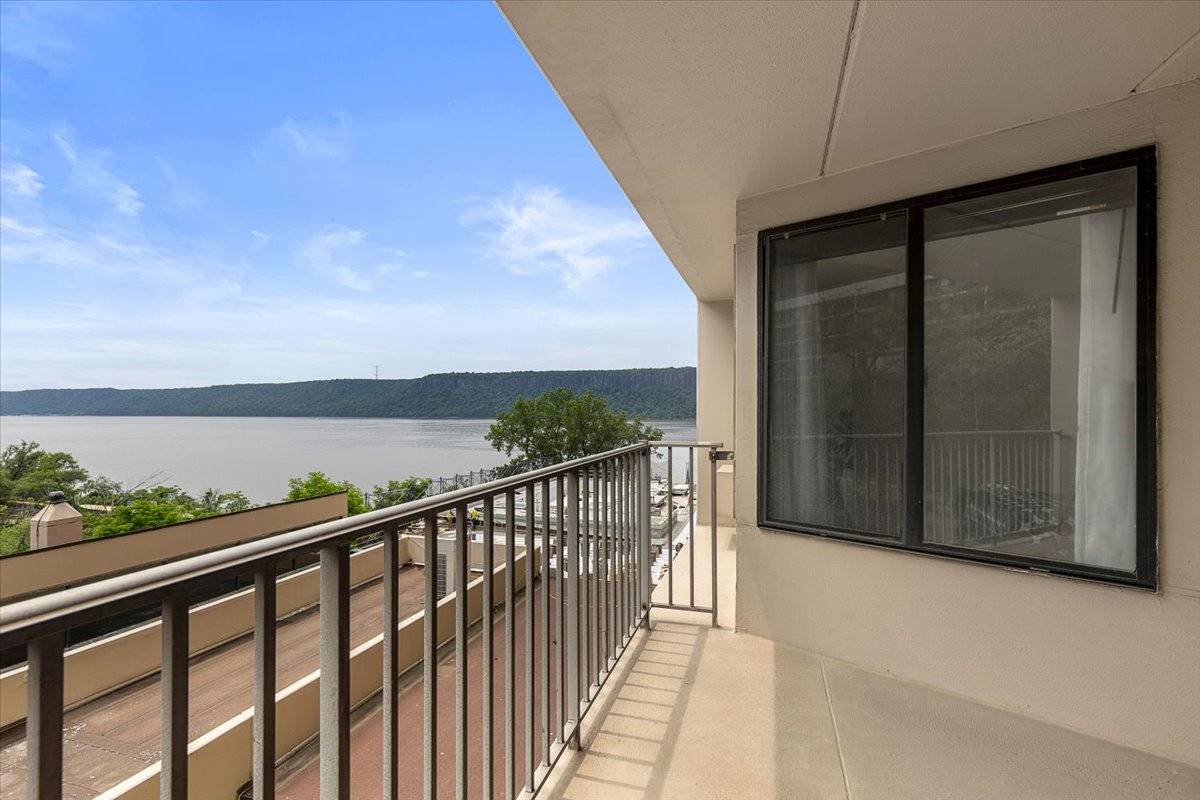 #12 photo, 1155 Warburton, #4J, Yonkers , NY 10701