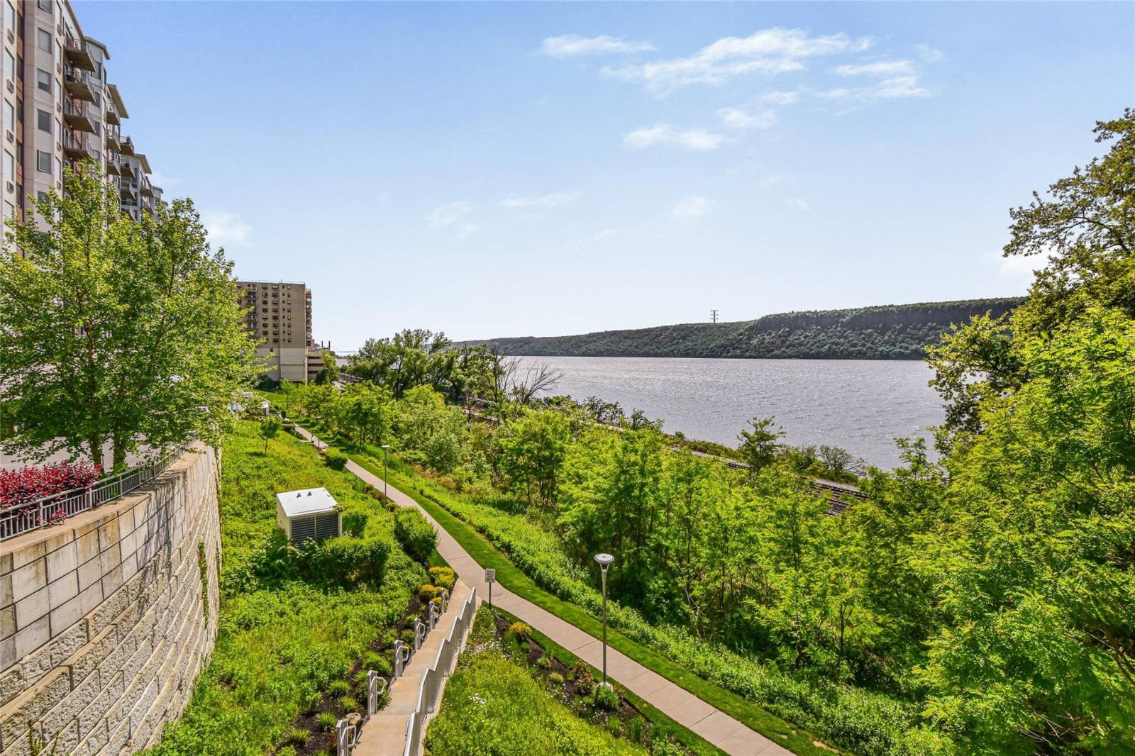 #25 photo, 1155 Warburton, #4J, Yonkers , NY 10701