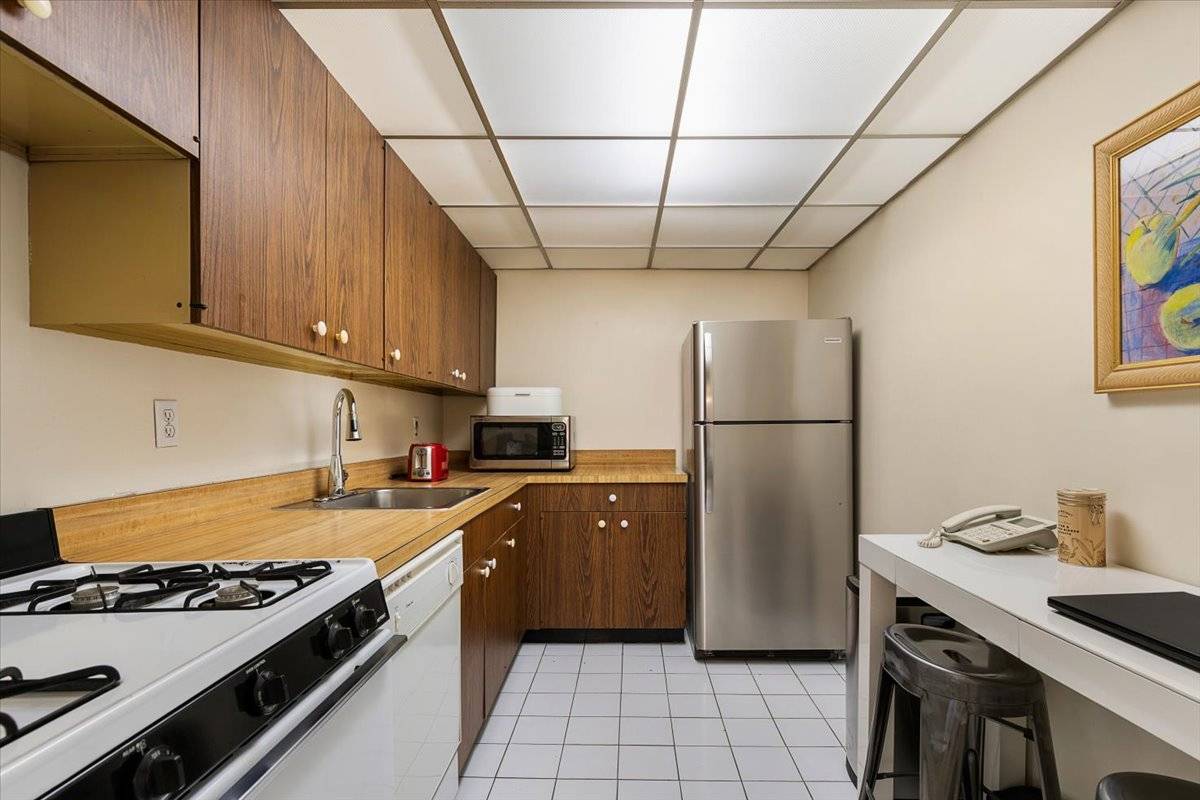 #8 photo, 1155 Warburton, #4J, Yonkers , NY 10701