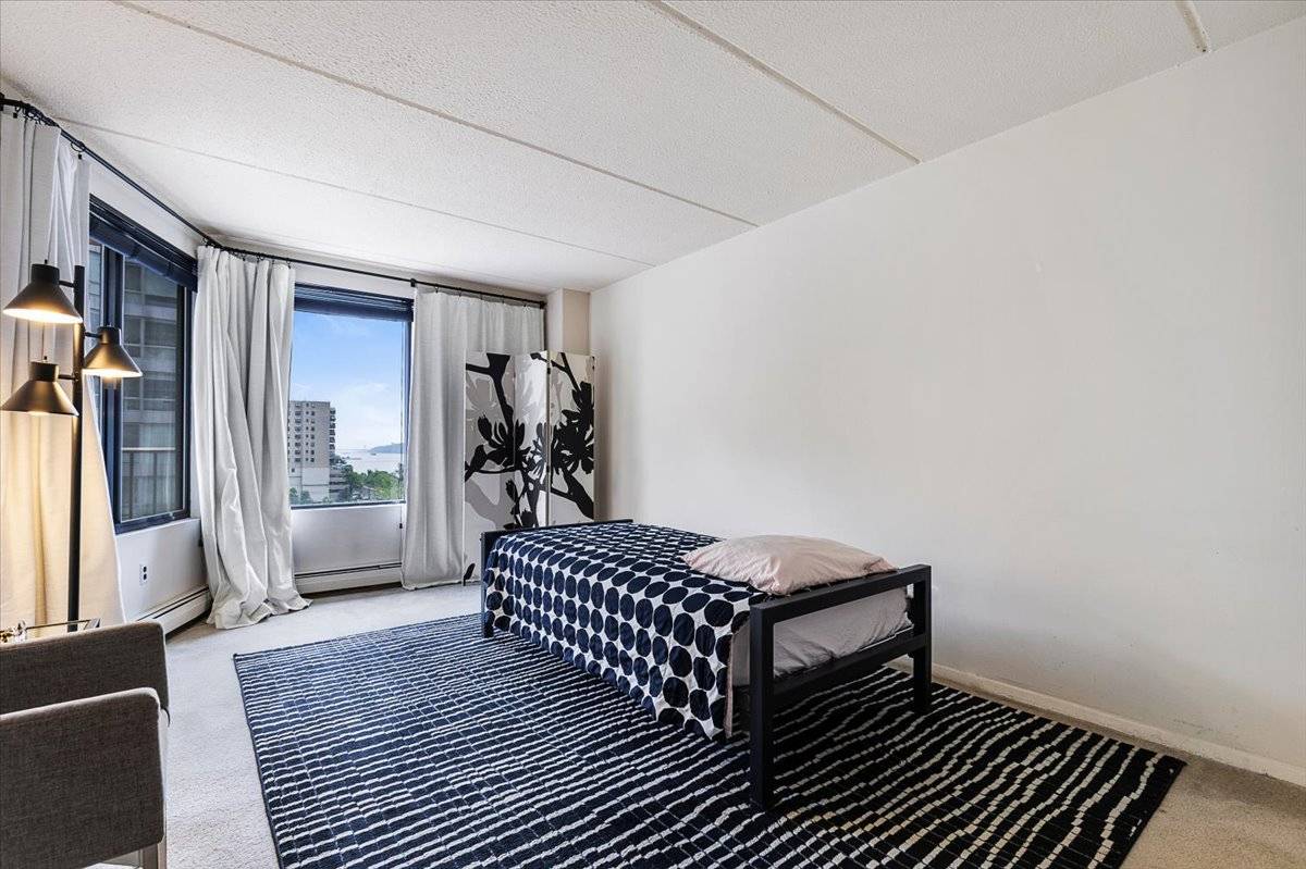 #9 photo, 1155 Warburton, #4J, Yonkers , NY 10701