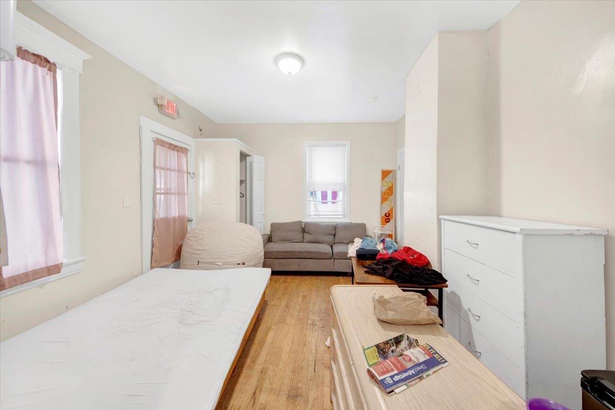 #4 photo, 308 5th Avenue, New Rochelle , NY 10801