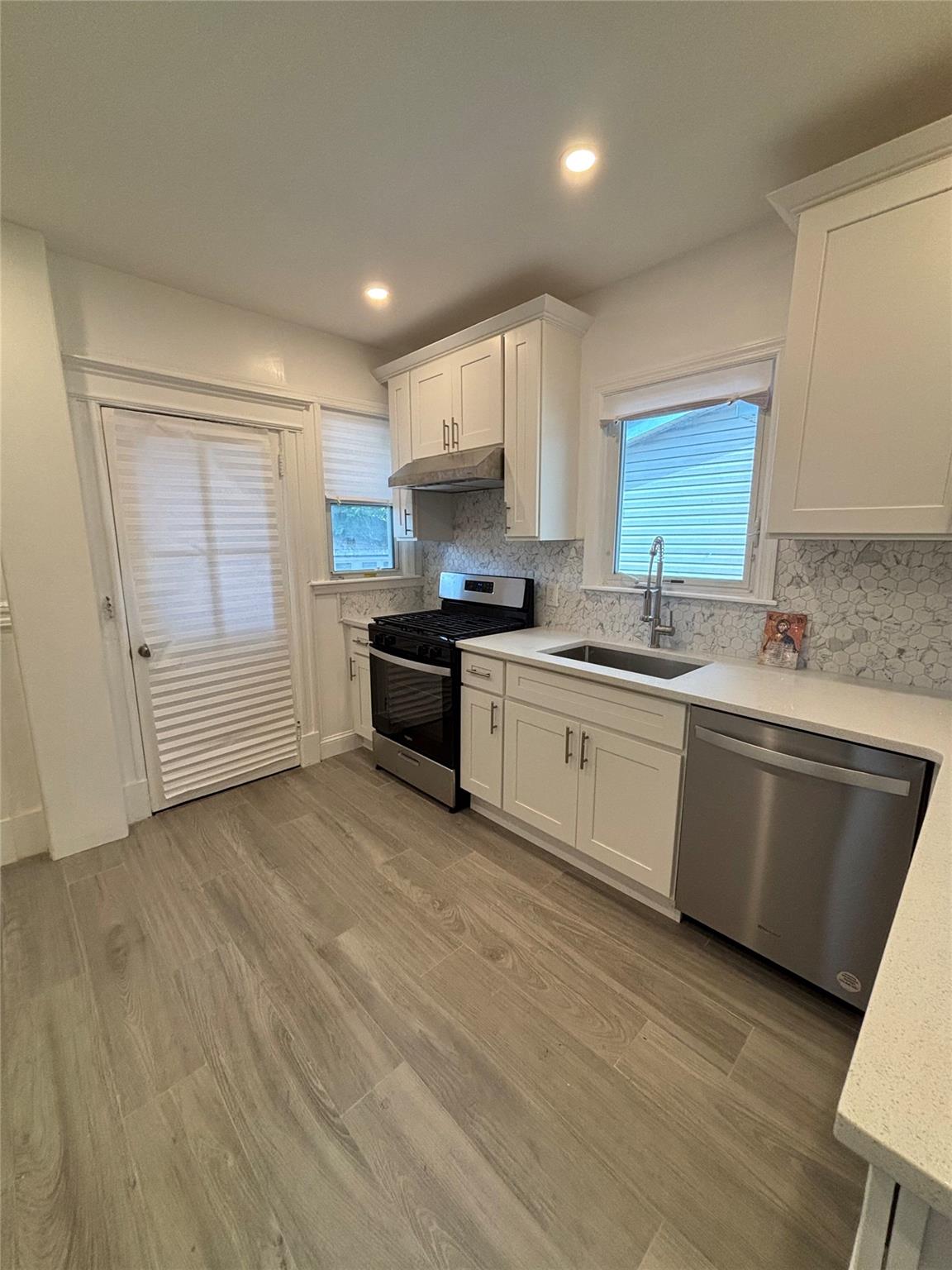 #5 photo, 219-06 101 Ave., クイーンズ区 Queens Village , NY 11429-1610