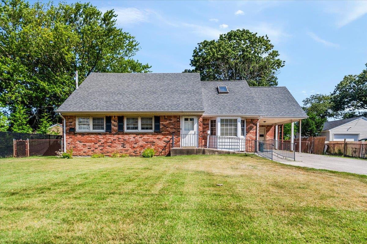 #1 photo, 305 Manhattan Boulevard, Islip Terrace , NY 11752