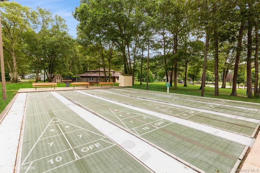 #17 photo, 166 Ventry Court, サフォーク郡 Ridge , NY 11961