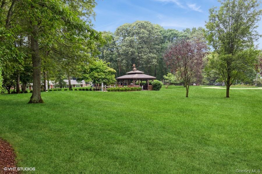 #19 photo, 166 Ventry Court, サフォーク郡 Ridge , NY 11961