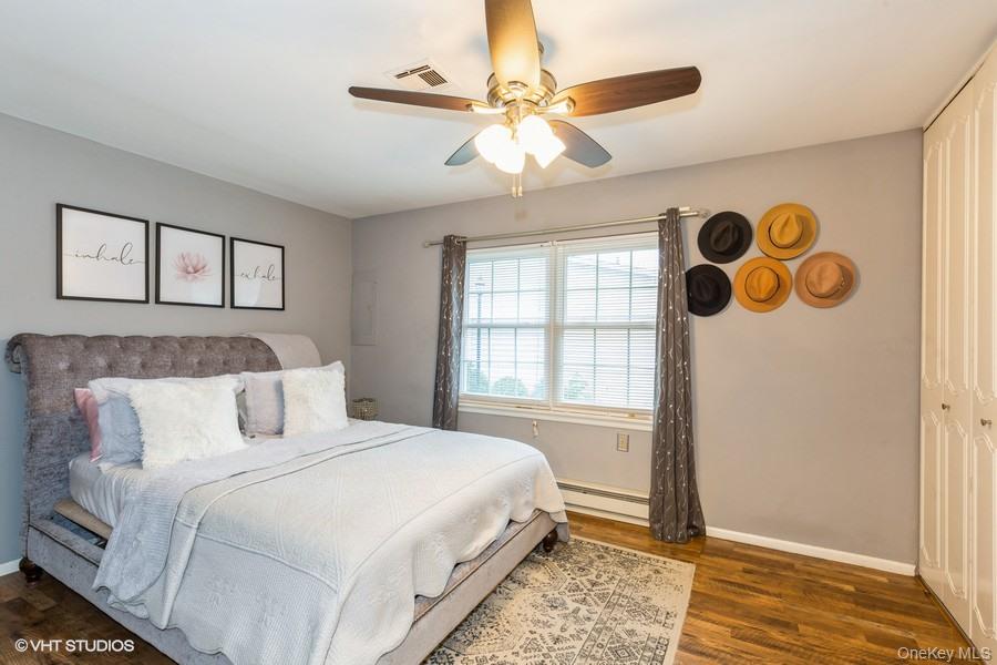 #3 photo, 166 Ventry Court, サフォーク郡 Ridge , NY 11961