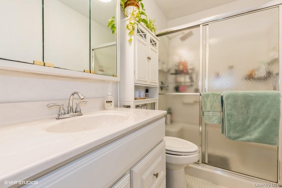 #4 photo, 166 Ventry Court, サフォーク郡 Ridge , NY 11961