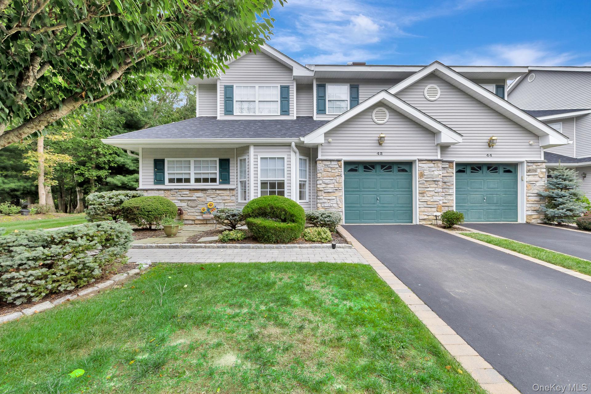 #1 photo, 42 Willow Wood Drive, East Setauket , NY 11733