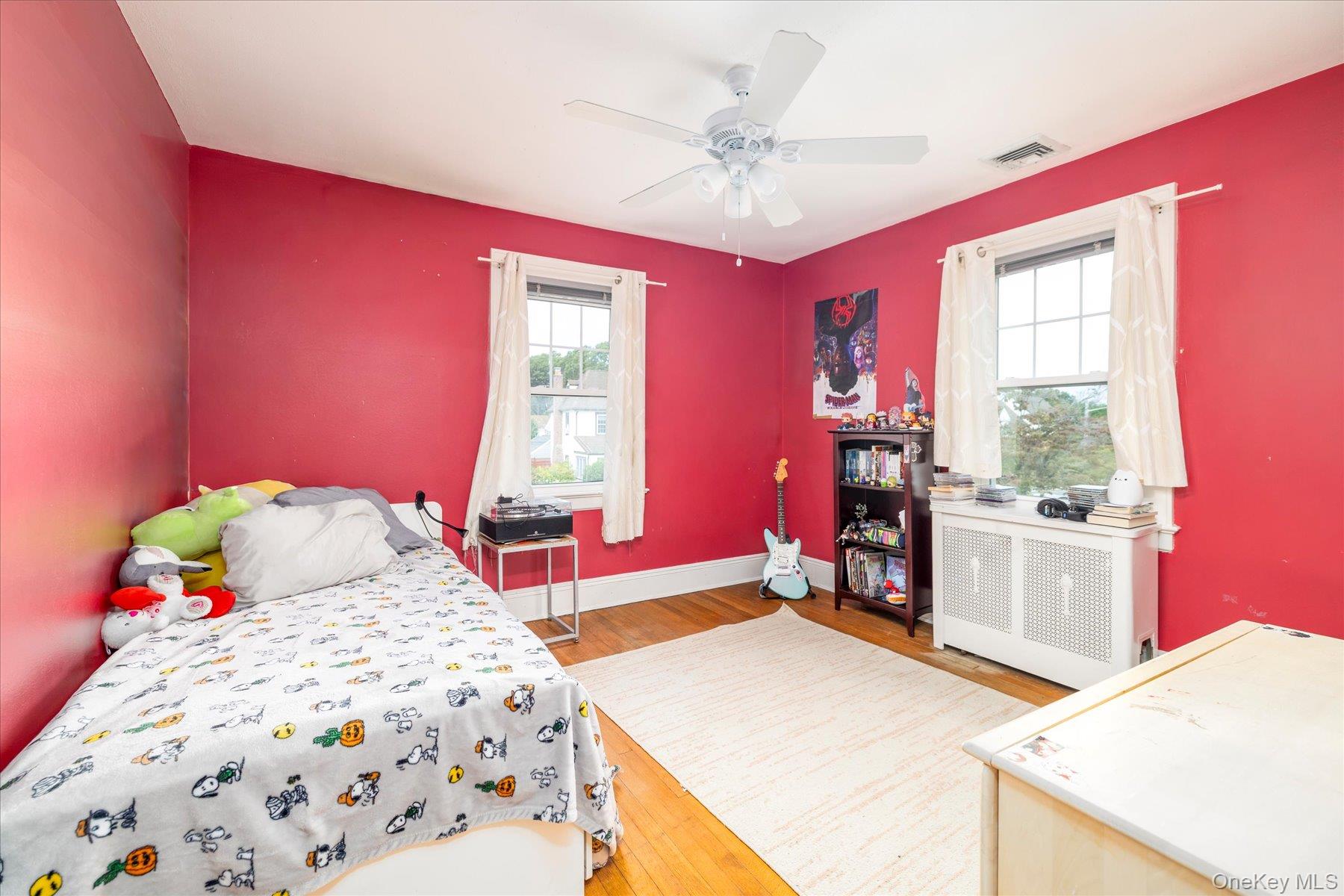 #17 photo, 25 Loel Court, Rockville Centre , NY 11570