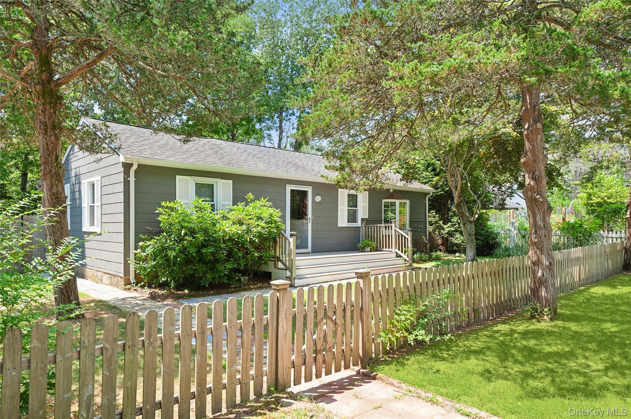 #16 photo, 4 E End Avenue, サフォーク郡 East Quogue , NY 11942