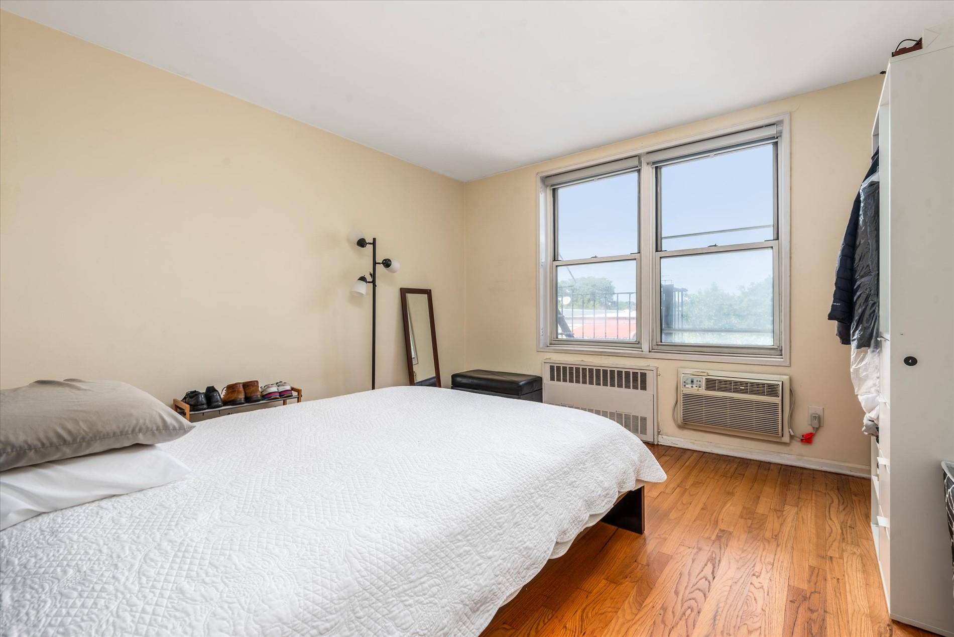 #4 photo, 60-11 Broadway, クイーンズ区 Woodside , NY 11377