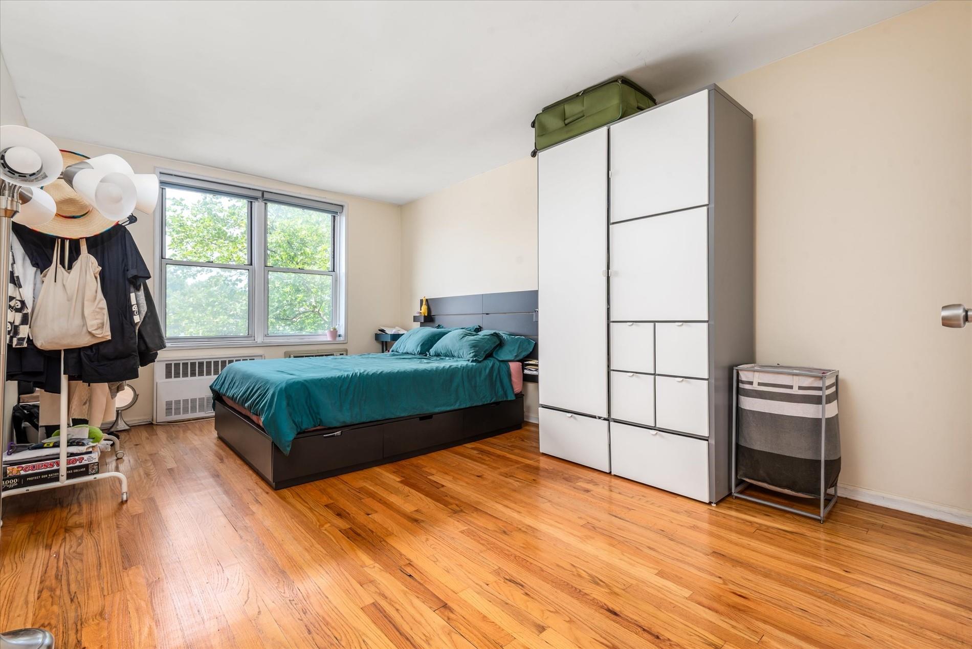 #8 photo, 60-11 Broadway, クイーンズ区 Woodside , NY 11377