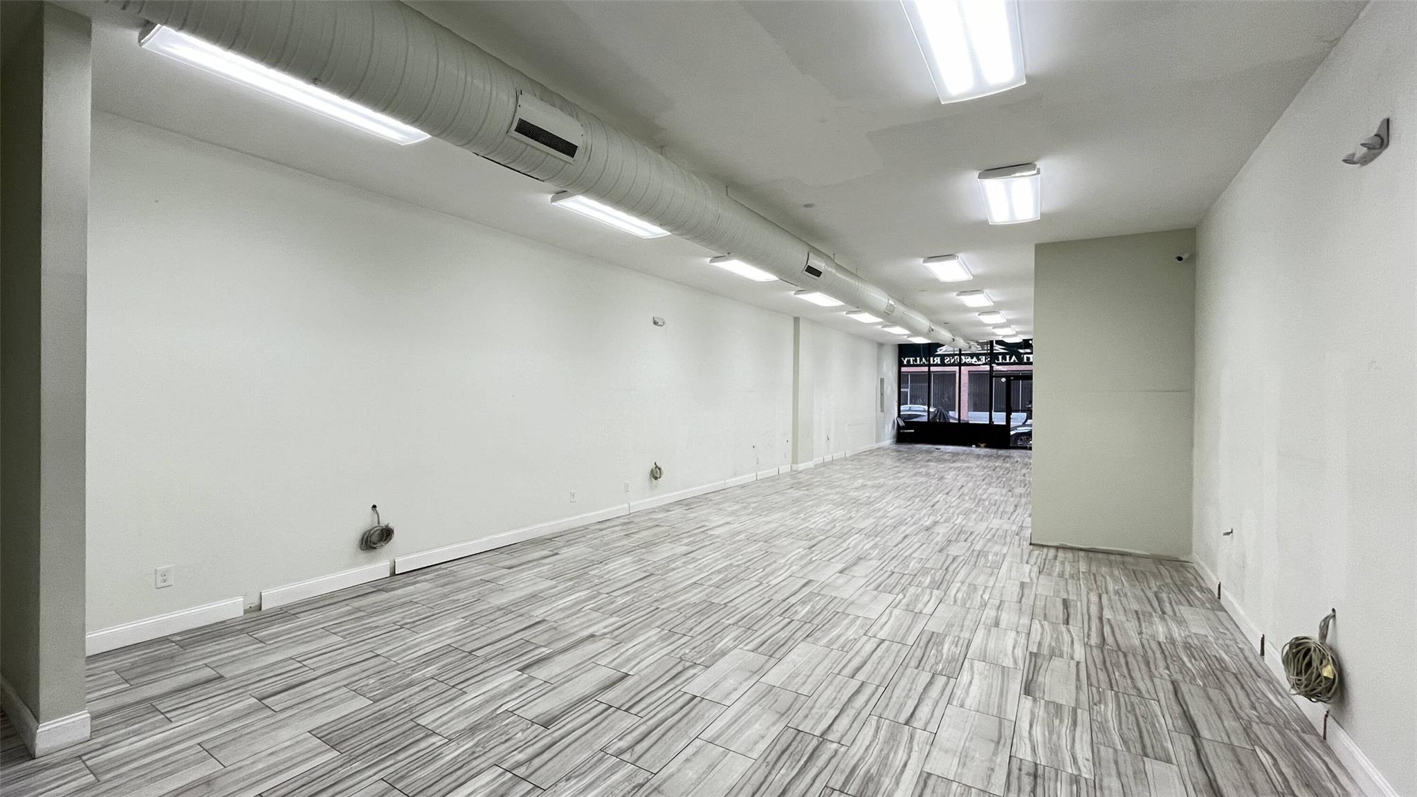 #8 photo, 343 Nostrand Avenue, ブルックリン区 Brooklyn , NY 11216